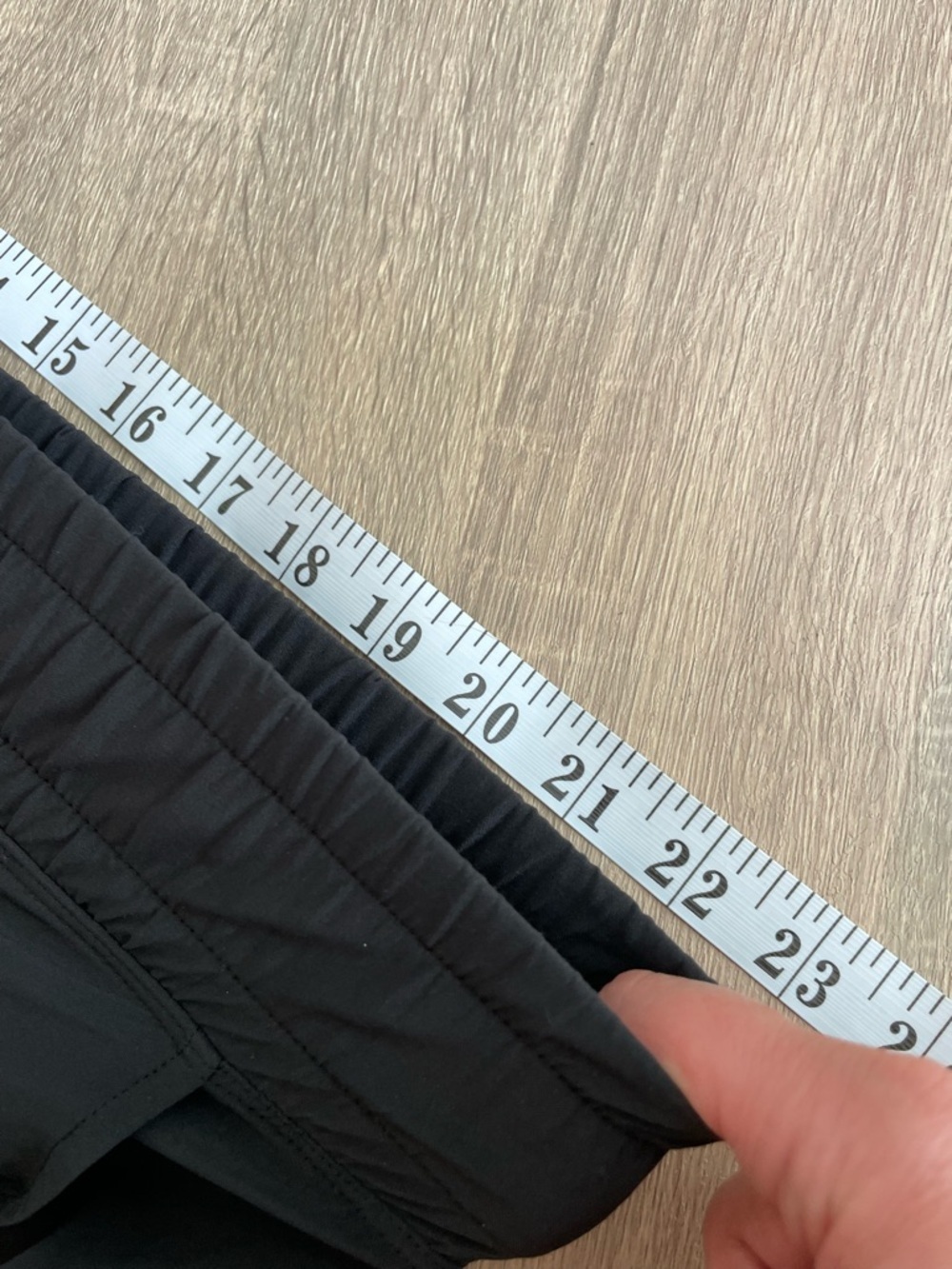 LULULEMON Black Mesh Panel Thin Track Pants. - Picture 7 of 11